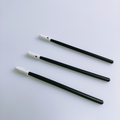 écouvillon principal de mousse de Cleanroom de petite éponge non pelucheuse de 3.2mm avec la poignée noire