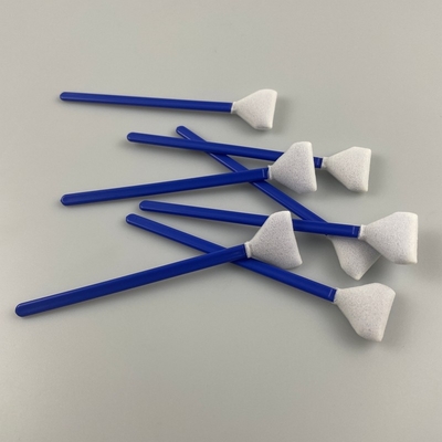 Écouvillons spéciaux adaptés aux besoins du client de mousse d'utilisation pour le nettoyage extérieur de machine de soins de santé