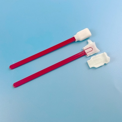 Adaptez aux besoins du client acceptent le bâton rouge de nettoyage de l'électronique de poignée d'écouvillon de nettoyage de mousse