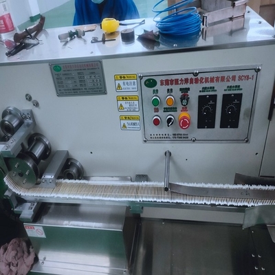 Machine automatique de fabrication de tampons médicaux Construction en acier inoxydable de haute capacité