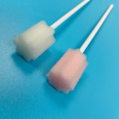 Bâton en PP emballé individuellement, pointe en mousse, tampon de nettoyage de la bouche, éponge de qualité médicale, tampon de soins bucco-dentaires, tampon en mousse d'hygiène