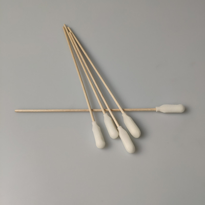 Écouvillon médical en bois de mousse de la poignée 15cm de paquet individuel
