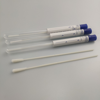 La collection de spécimen de tête de rayonne de coton tamponne avec les échantillons oraux de Femal de tube